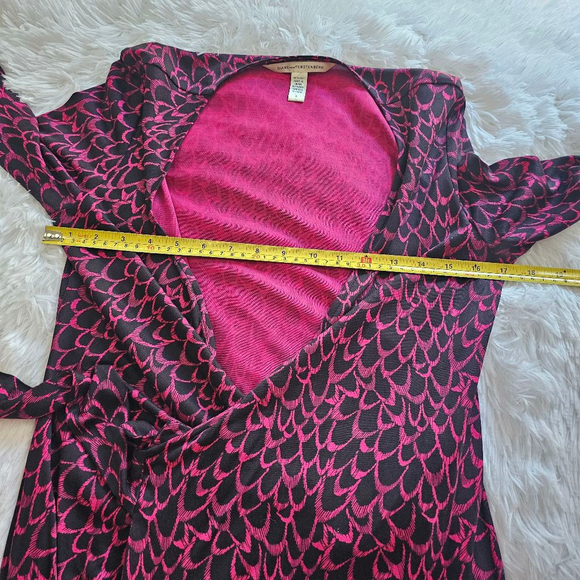 Women's Diane von Furstenberg Dress, Size 8, Pink & Black - Picture 8 of 9